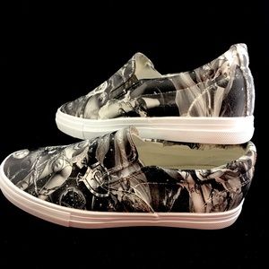 One-of-a-kind HYDROGRAPHIC leather loafers